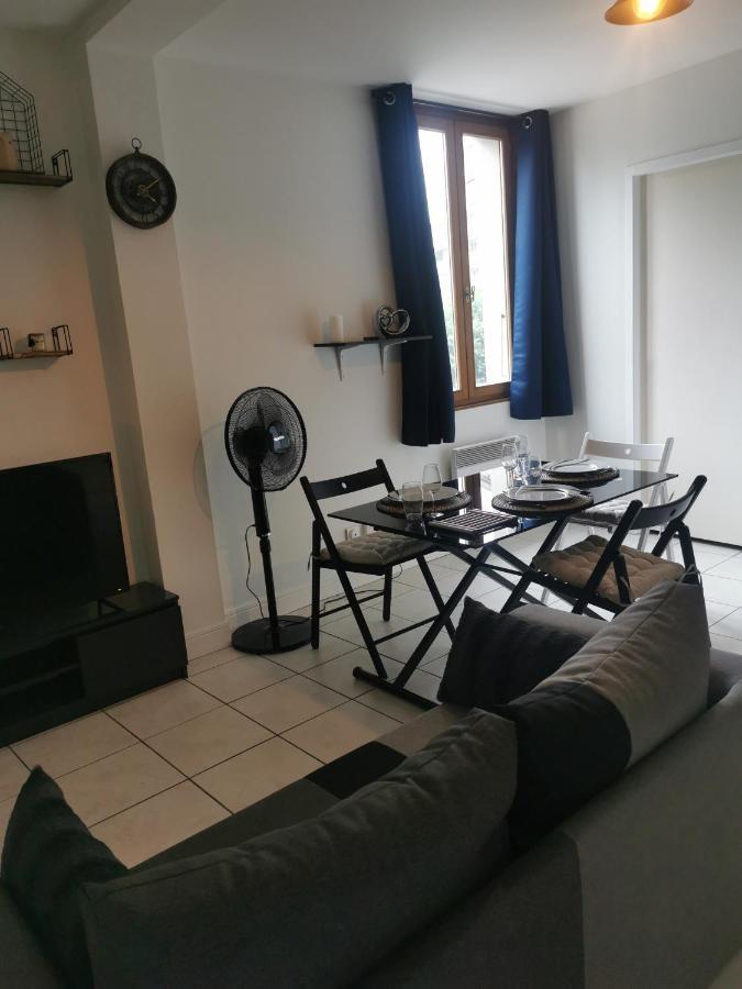 Charmant Appartement A 1 Minute Du Lac Annecy Exterior foto