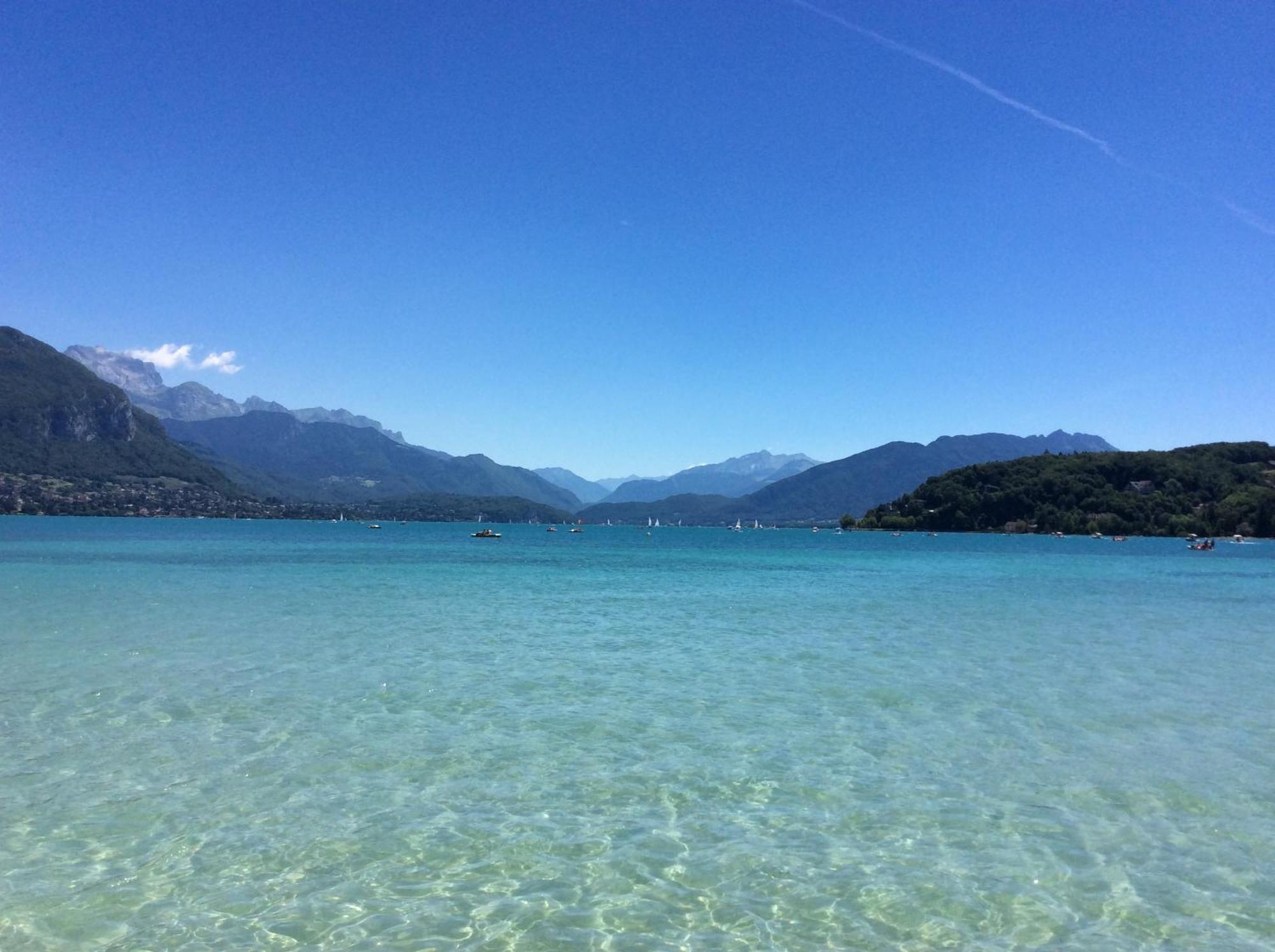 Charmant Appartement A 1 Minute Du Lac Annecy Exterior foto